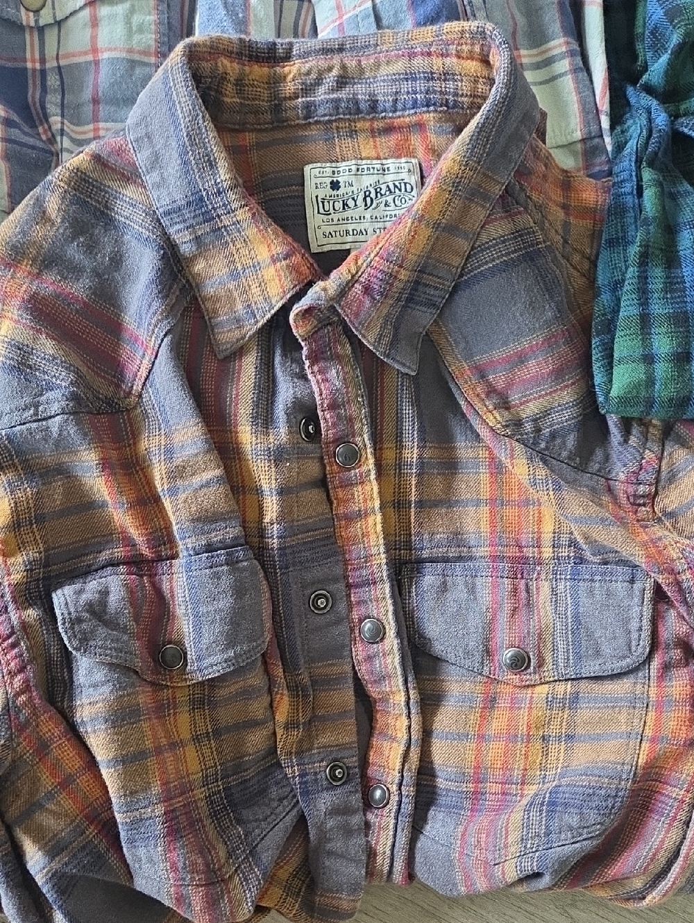 5 Lucky Brand Button Down Plaid Shirts! All Size Medium. Great Condition - Picture 3 of 6